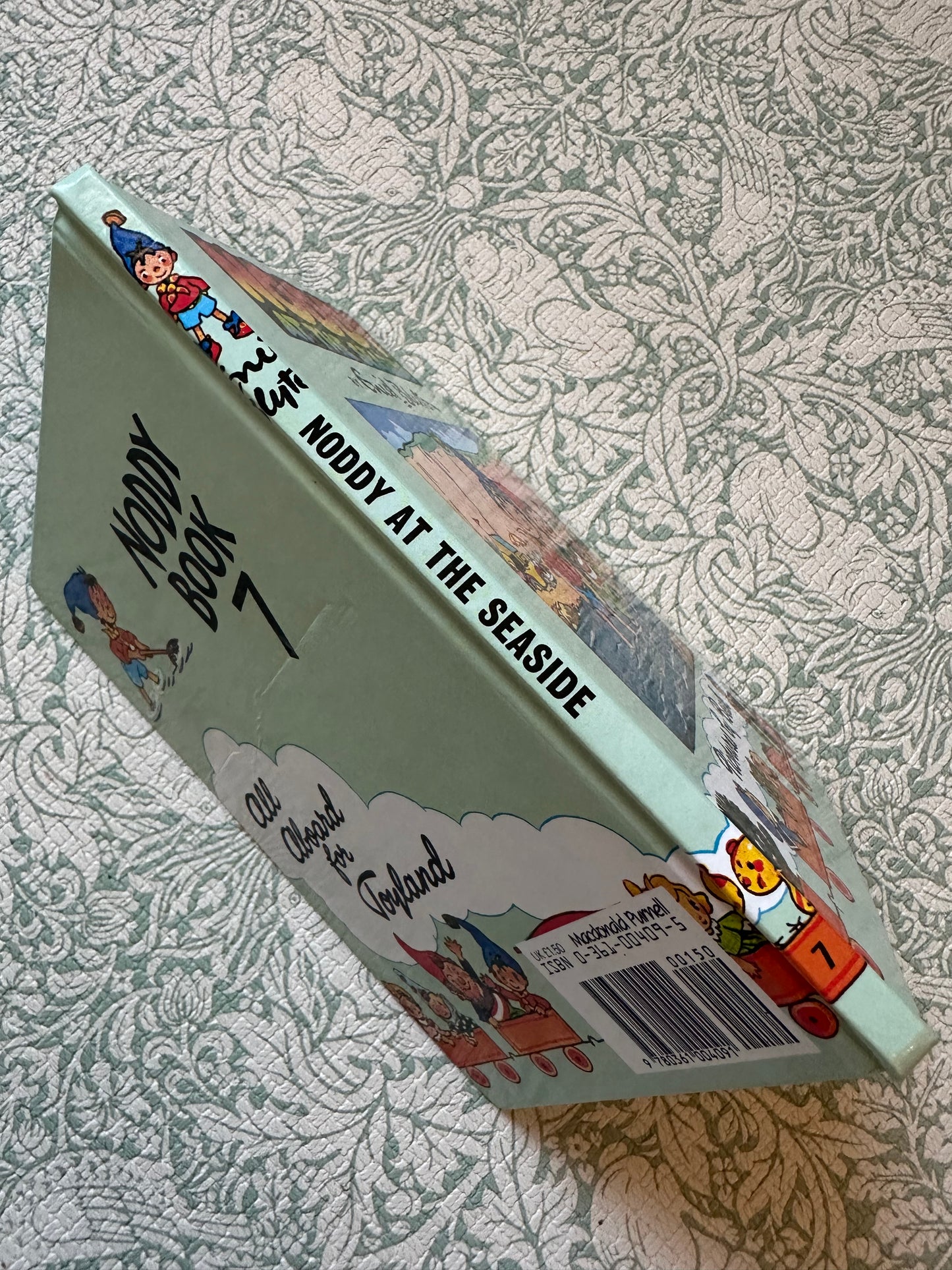 Vintage ‘Noddy at the Seaside’ book