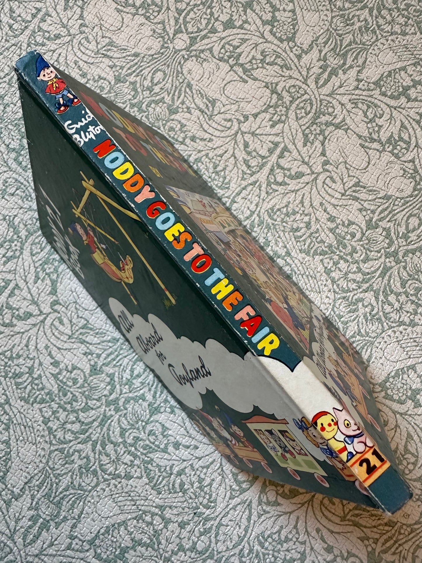 Vintage ‘Noddy Goes to the Fair’ book