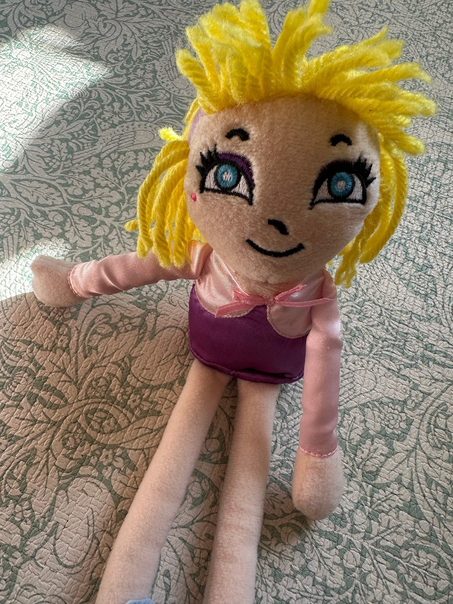 Vintage Glitter Babes doll