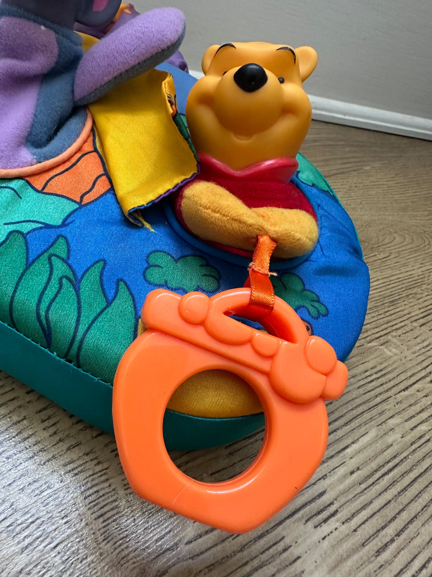 Vintage Winnie the Pooh pop up toy