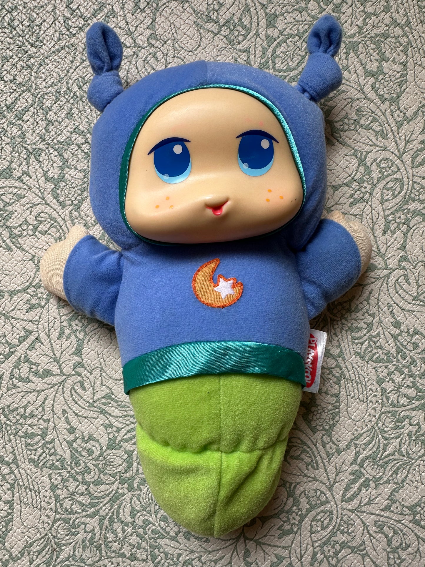 Hasbro Playskool gloworm toy