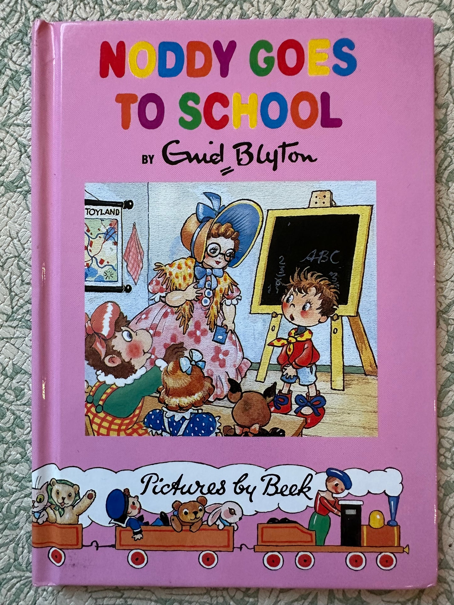 Vintage ‘Noddy Goes to School’ book