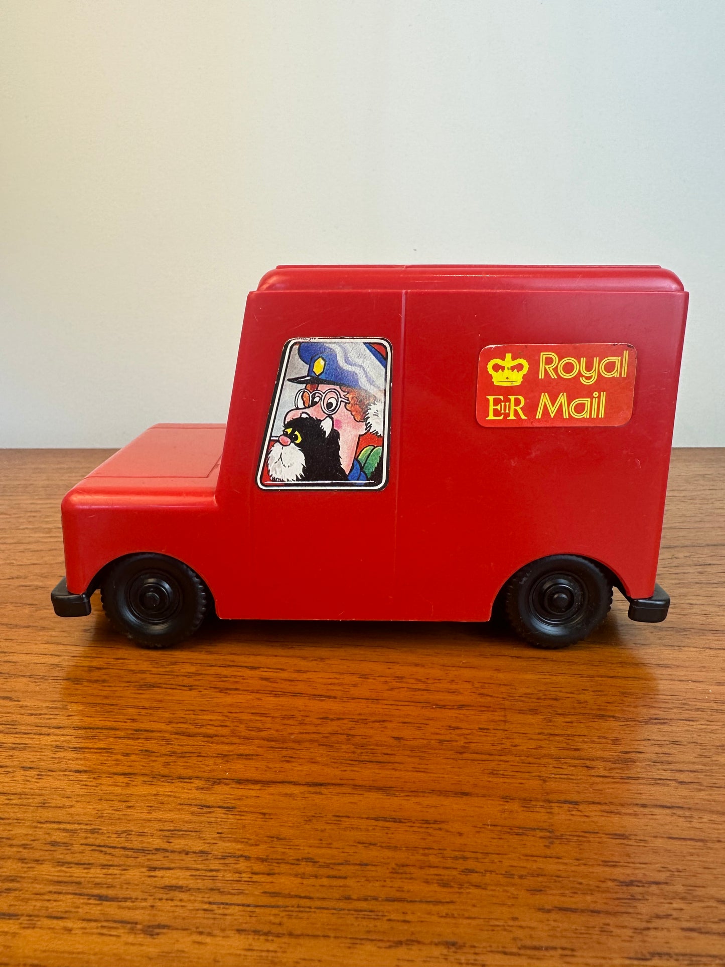 Postman Pat shape sorter