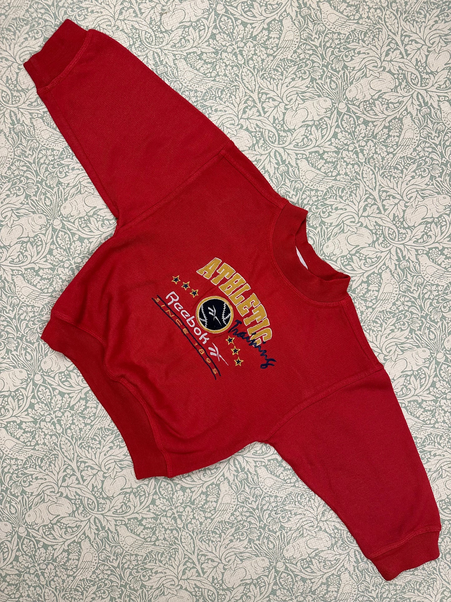 Vintage Reebok sweater 2 years