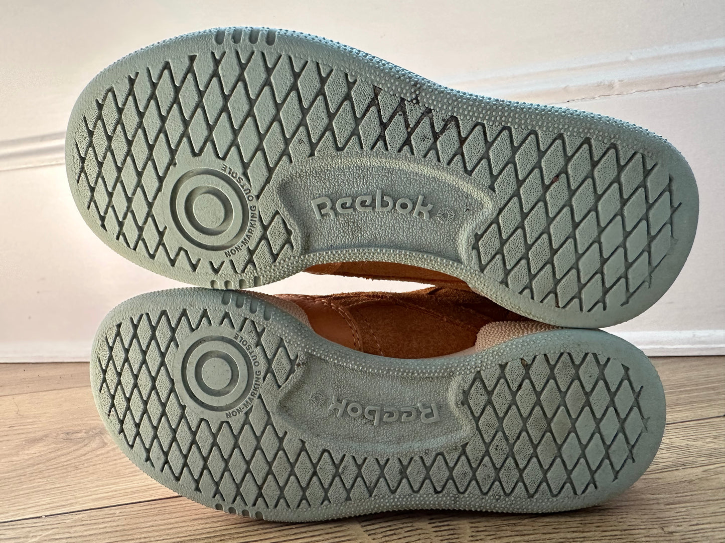 Reebok x Jurassic Park trainers UK 11 (kids)