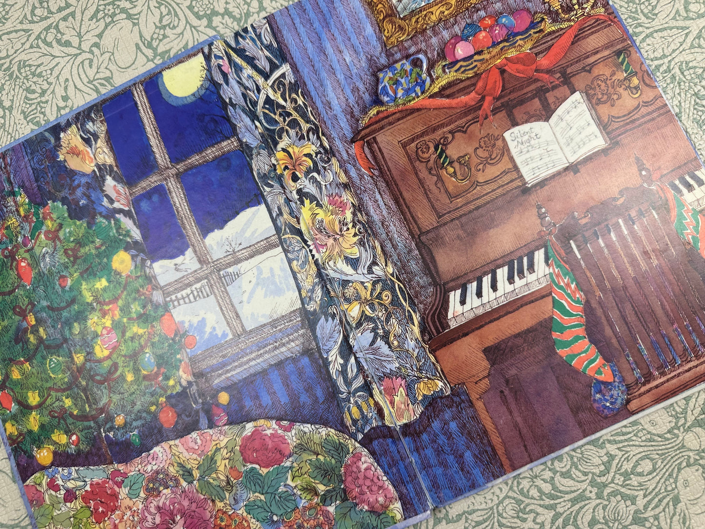 Vintage ‘The Night Before Christmas’ book