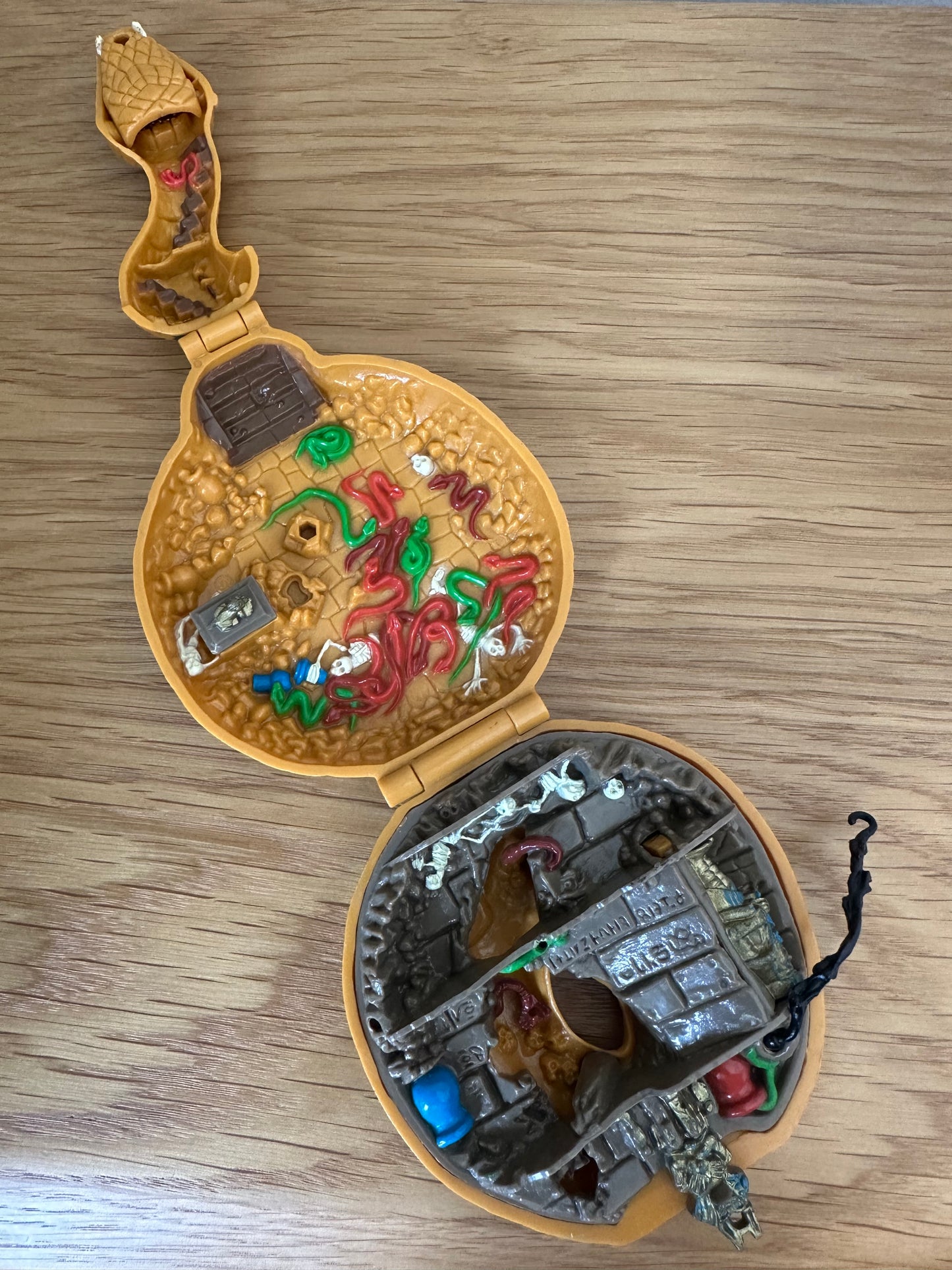 Vintage Mighty Max Doom Zone Temple of Venom snake