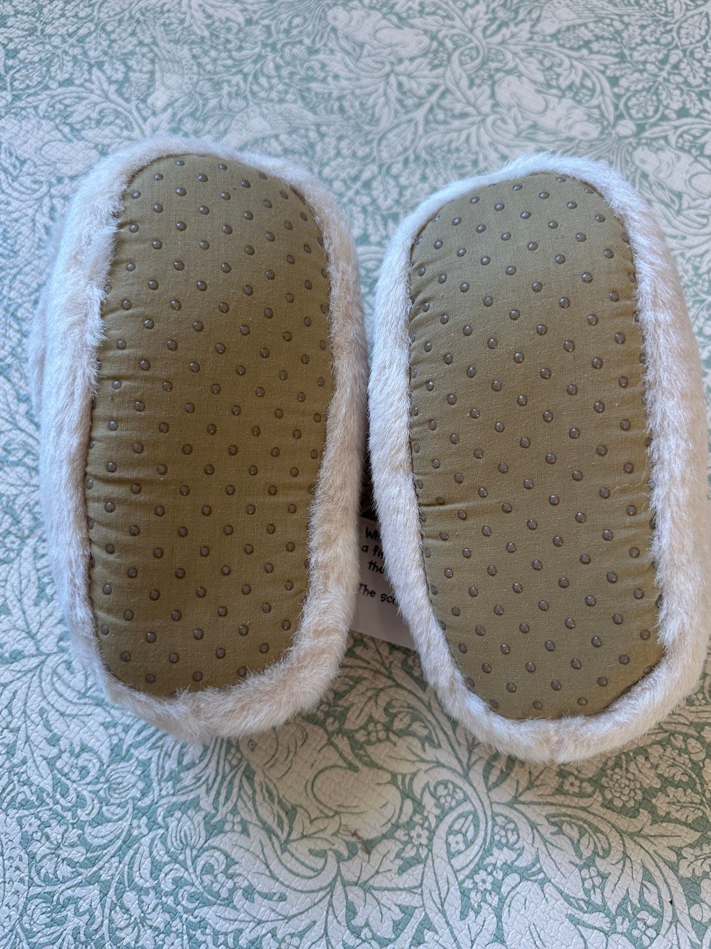 Vintage Adam’s Kids teddy slippers UK 9-10