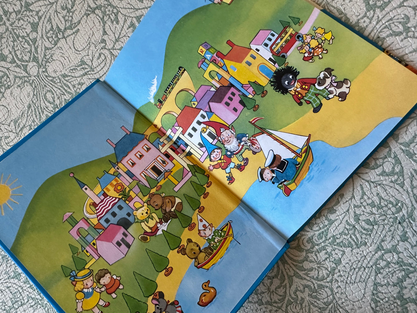 Vintage ‘Noddy and the Aeroplane’ book