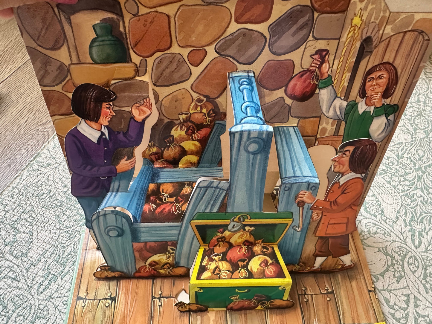 Vintage ‘The Emperor’s New Clothes’ pop up book