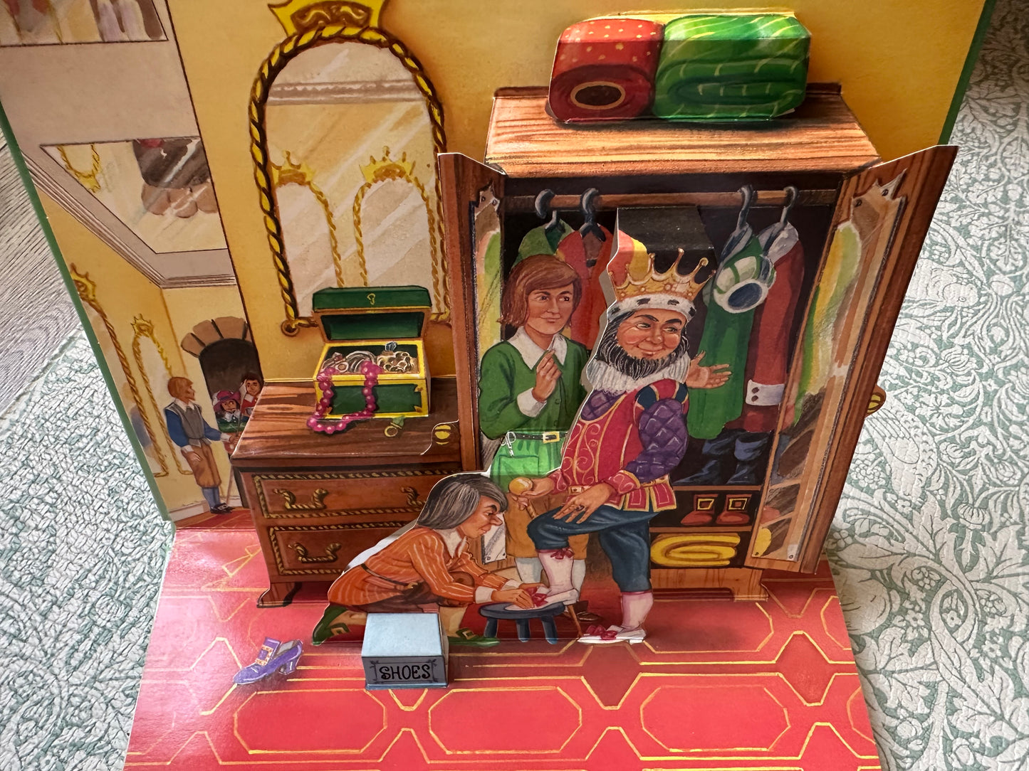 Vintage ‘The Emperor’s New Clothes’ pop up book