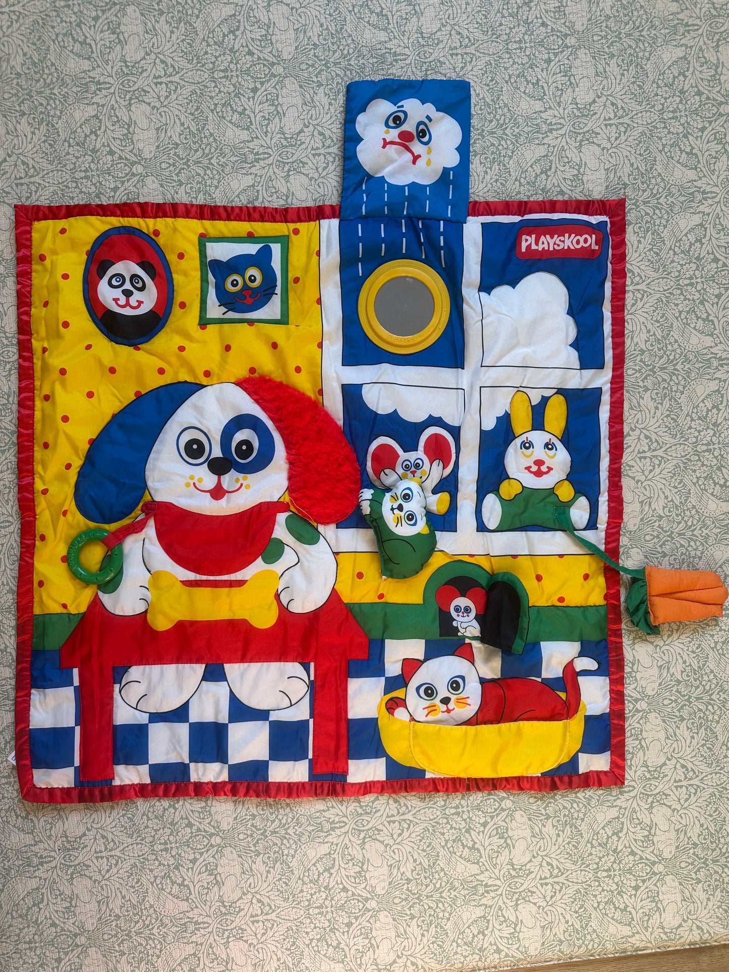 Vintage activity mat