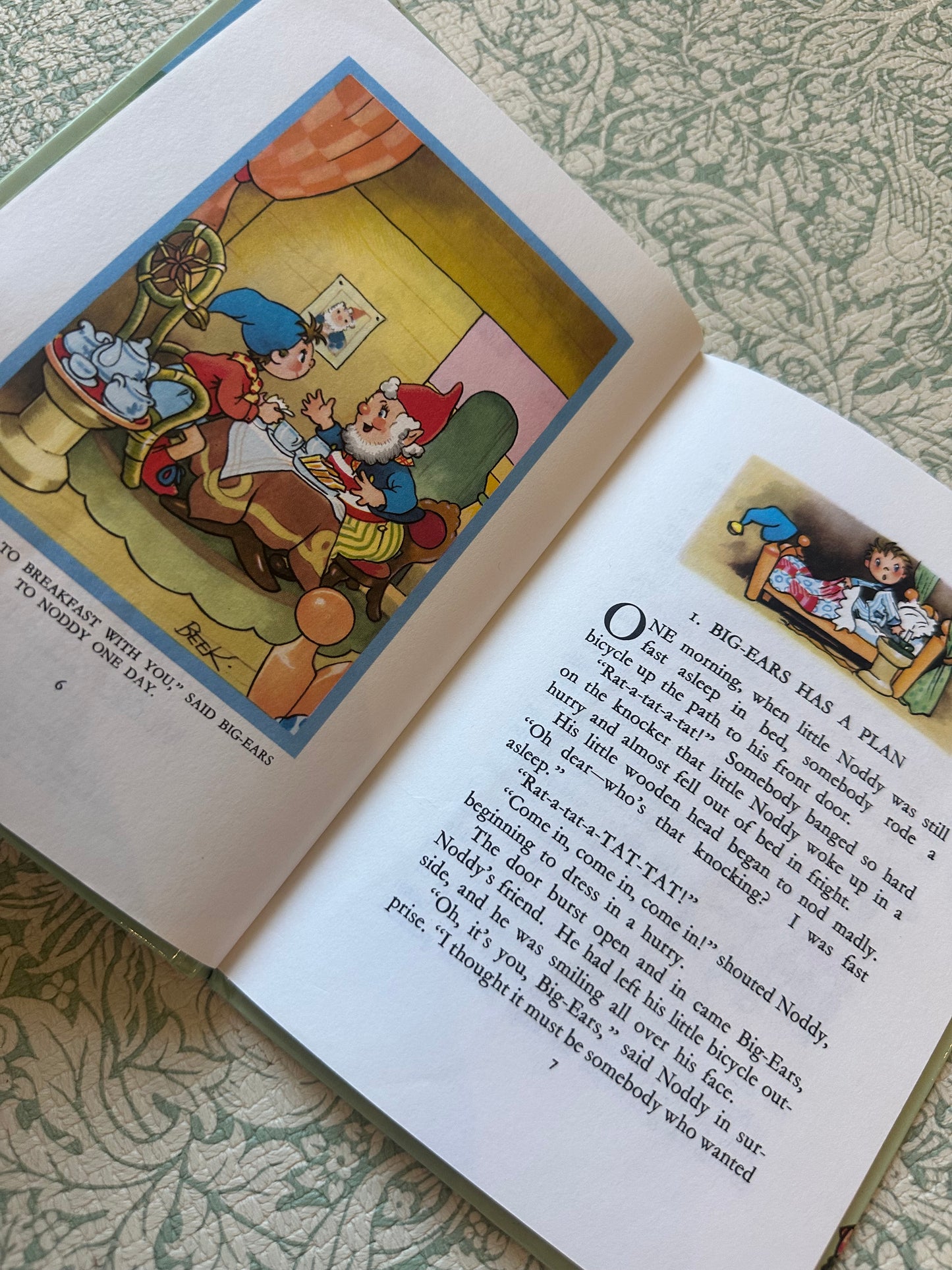 Vintage ‘Noddy at the Seaside’ book