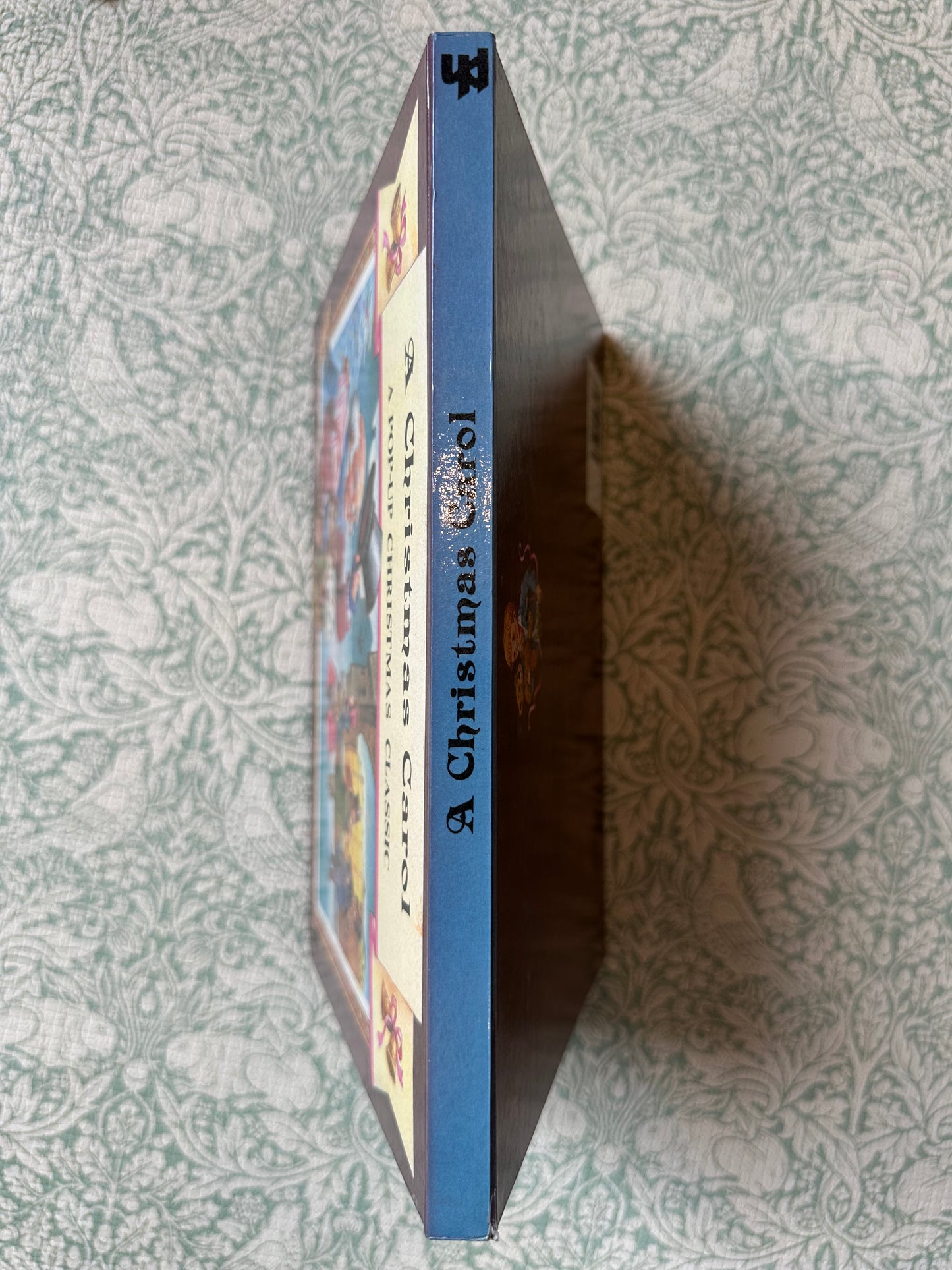 Vintage ‘A Christmas Carol’ pop up book