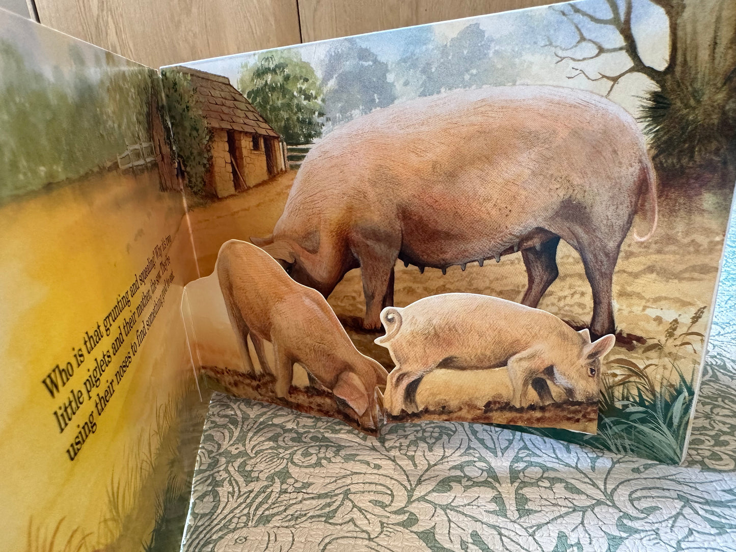 Vintage ‘Farm Animals’ pop up booklet