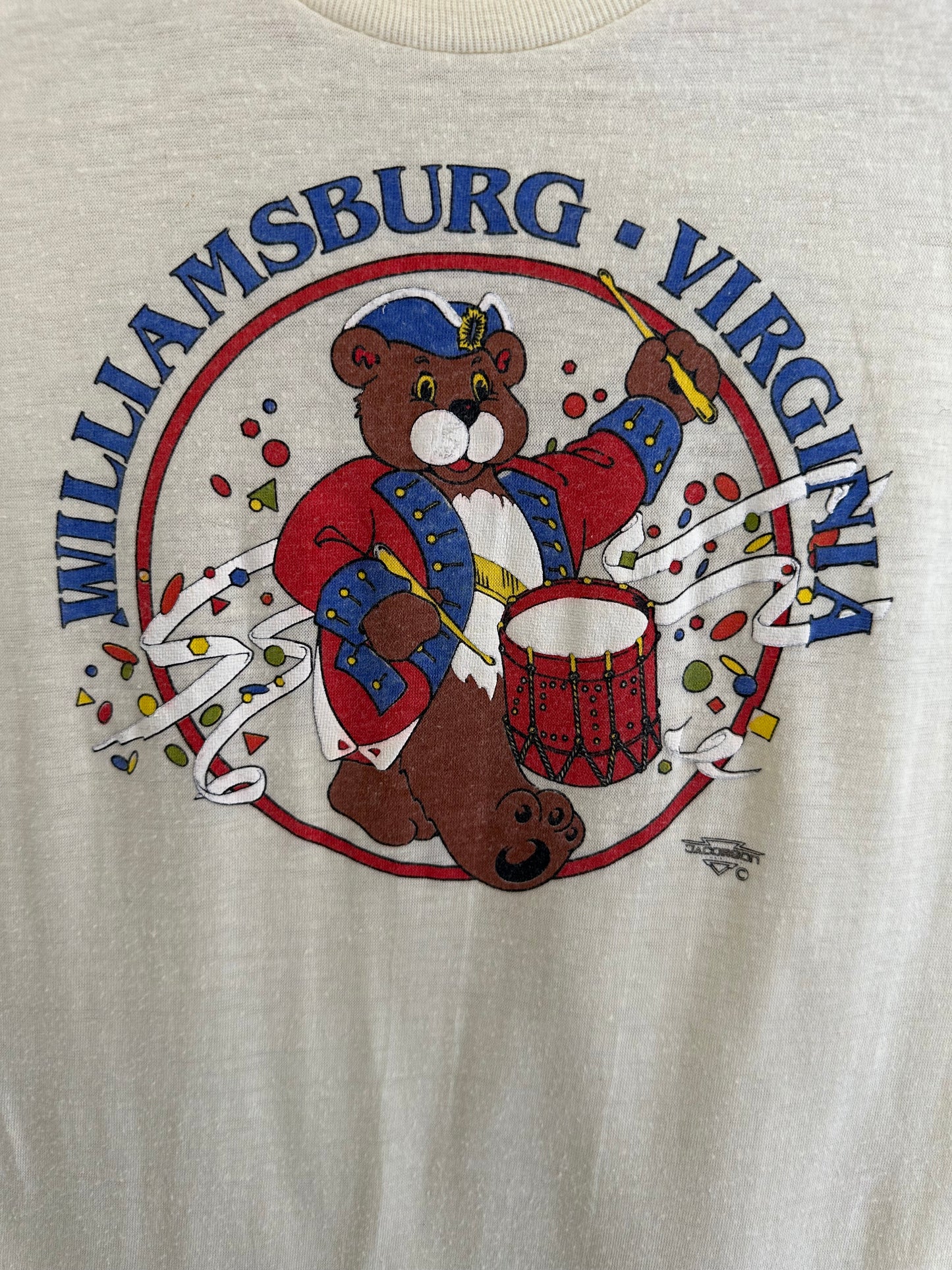 Vintage Williamsburg T-shirt 14-16 years