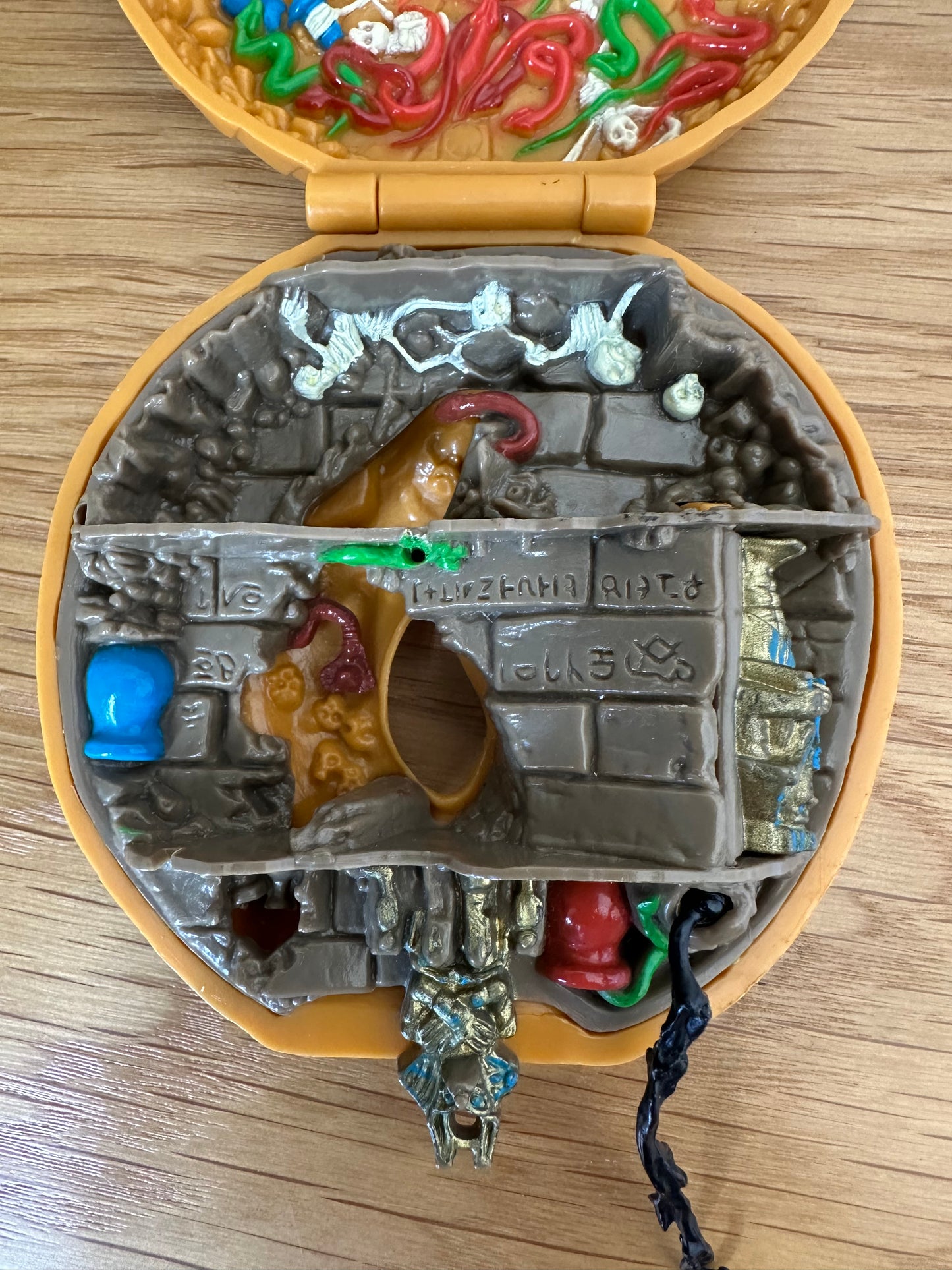 Vintage Mighty Max Doom Zone Temple of Venom snake