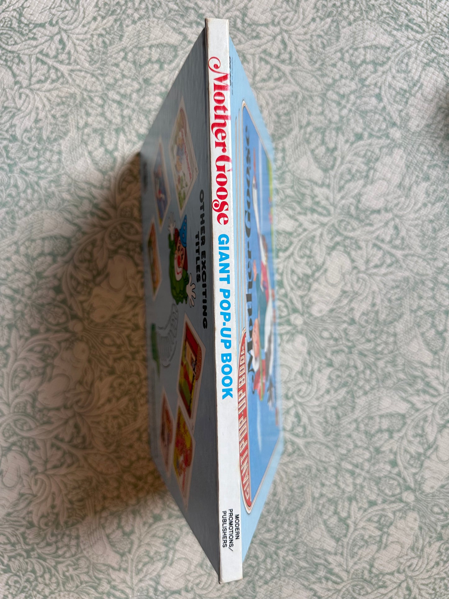 Vintage ‘Mother Goose’ pop up book