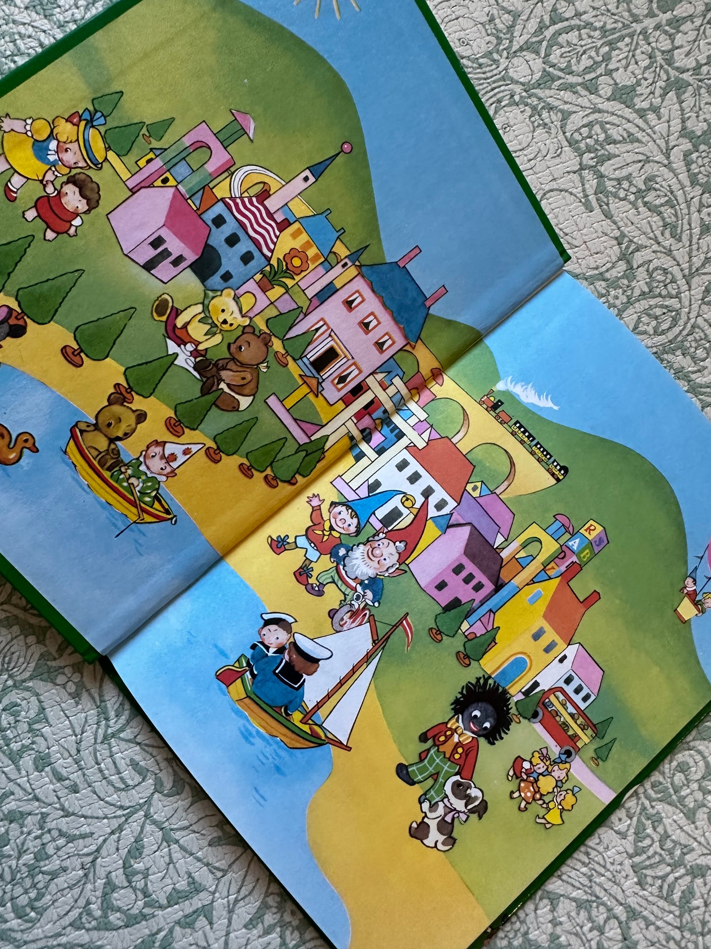 Vintage ‘Here Comes Noddy Again’ book