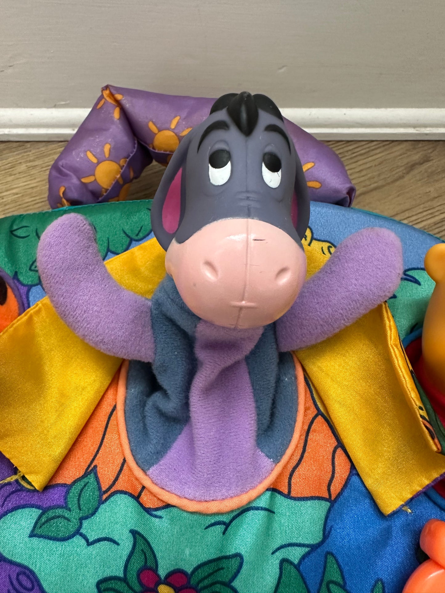 Vintage Winnie the Pooh pop up toy